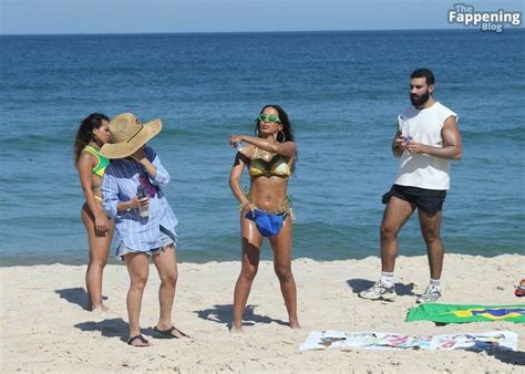 Anitta On Beach Bikini Photos The Fappening Stars