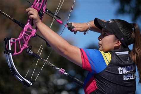 La Colombiana Sara López Cerró El 2021 Como La Mejor Del Mundo En Tiro