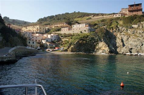 Isola Di Gorgona Un Paradiso Naturale Nellarcipelago Toscano