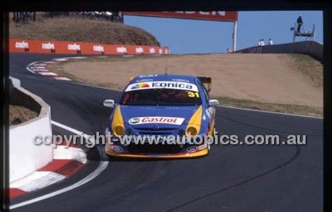 Bathurst 1000 2002 Photographer Marshall Cass Code 02 B02 153