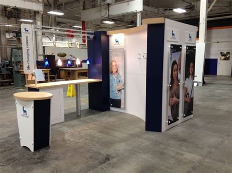 9 Ways To Hook The Press At Your Trade Shows American Image Displays