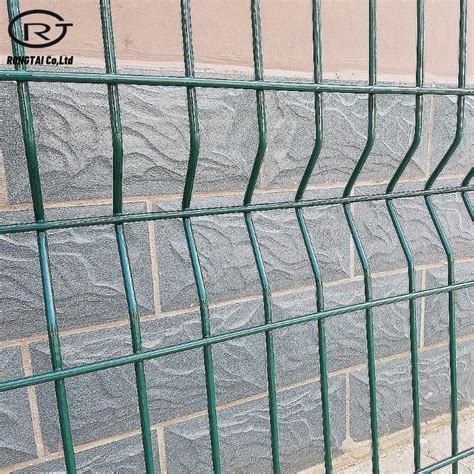 Curvy Welded Wire Mesh Beautiful Highway Protection Fence Panel PVC