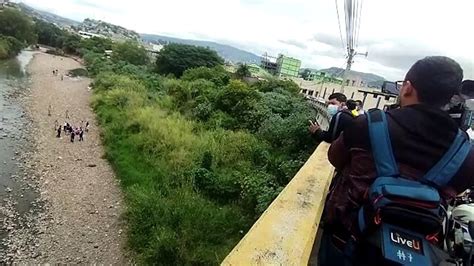 Hombre Muere Tras Lanzarse De Un Puente En El Barrio La Bolsa En