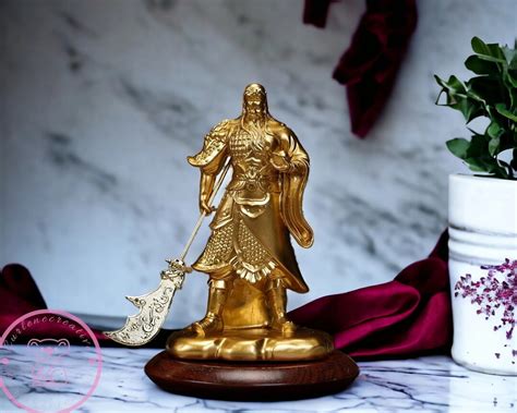 God Of War Guan Yu Statue Guan Yun Chang Emperor Figurine Kuan Gong