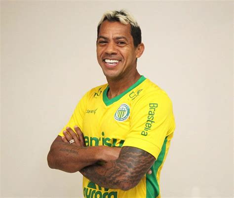 Aos 41 Anos Marcelinho Paraíba Assina Contrato Com Ypiranga Gazeta