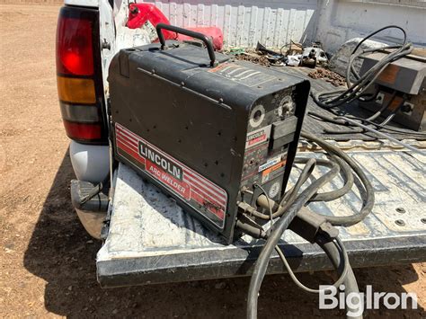 Lincoln Ln Suitcase Wire Feed Welder Bigiron Auctions