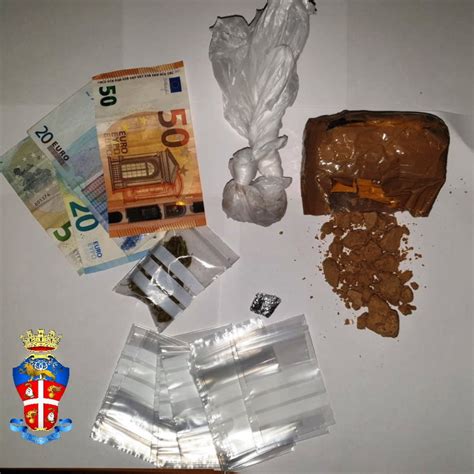 Catania Spacciava Eroina Arrestato Un Pusher Giornale Di Sicilia