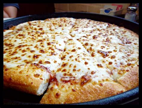 Pizza Hut Dough Recipe! Get That Amazing Pizza Hut Crust At Home ...