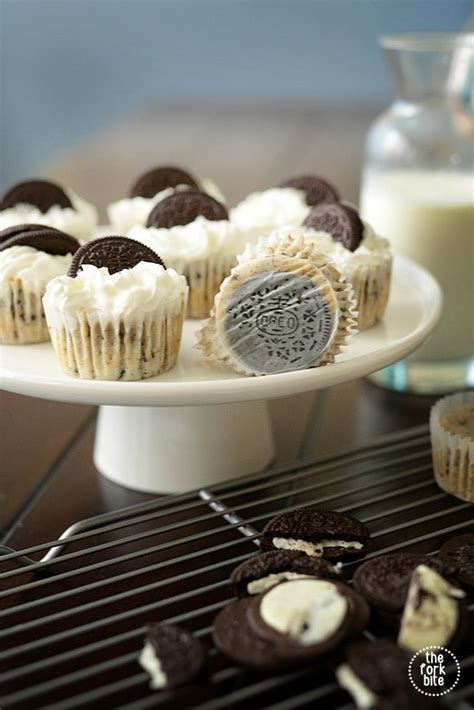 Easy Oreo Cheesecake Cupcakes Recipe