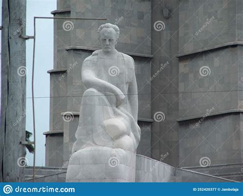 Statue of Jose Marti in Havana, Cuba Editorial Photography - Image of ...