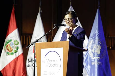 Distinguen a arqueóloga Ruth Shady con premio Por las Mujeres en la