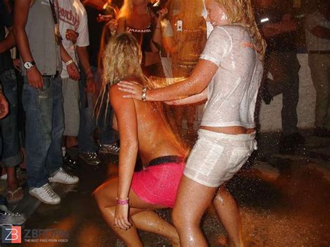 How The Nymphs Having Joy In Ayia Napa Cyprus ZB Porn