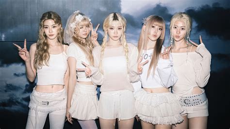 LE SSERAFIM HOT Wallpaper 4K HD