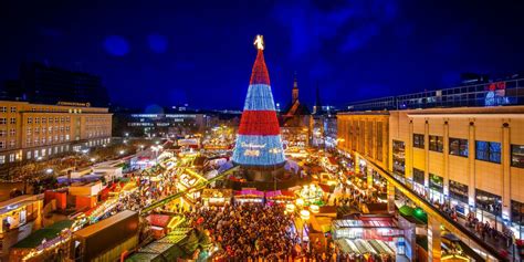 Dortmund Der Gr Te Weihnachtsbaum Der Welt Leuchtet Wieder