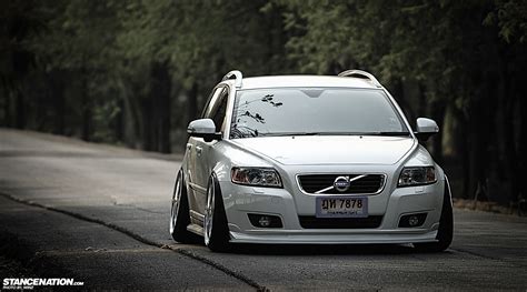 Kin Sunのフォトギャラリー「thai Style Momms Slammed Volvo V50」 ボルボ V50 みんカラ