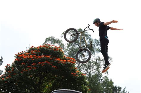 Com Manobras Radicais Quase Perfeitas Leandro Overall é Campeão Do Bmx