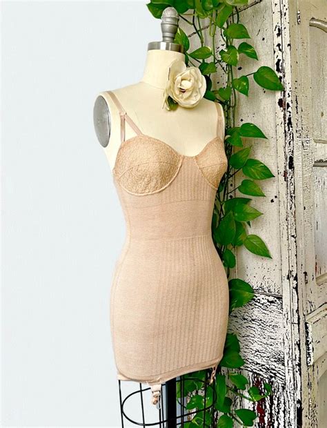 Vintage Lingerie S Peach Power Stretch Open Botto Gem