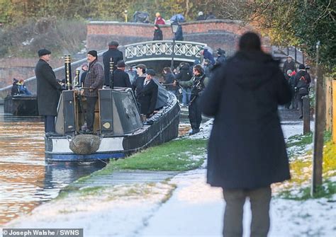 Cillian Murphy Shoots Canal Boat Scenes As Tommy Shelby In Freezing