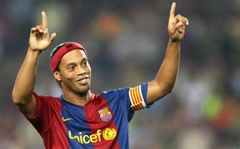 Ronaldinho Por Qu Se Retir El Jugador Brasile O Del Futbol Grupo