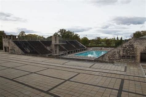 Berlin Olympic Swimming Pool (Berlin-Charlottenburg, 1935) | Structurae