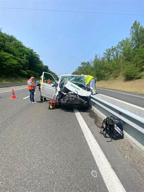 Isère Une Personne Désincarcérée Dans Une Collision Sur Lautoroute A43