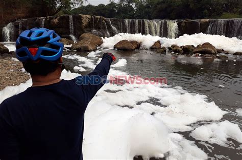 Foto Wisata Curug Parigi Tercemar Limbah Pabrik