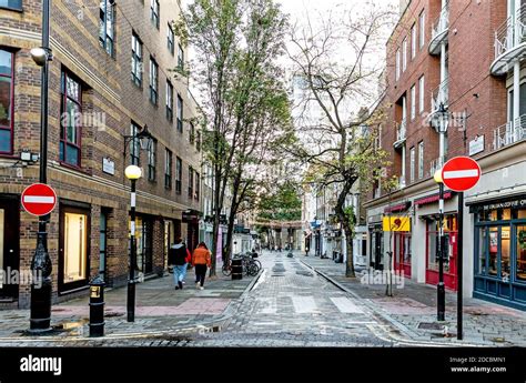 Monmouth Street The Seven Dials London Uk Stock Photo Alamy