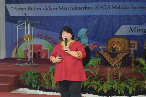 Bidan Punya Peran Unik Dan Strategis Komunitas Indonesia