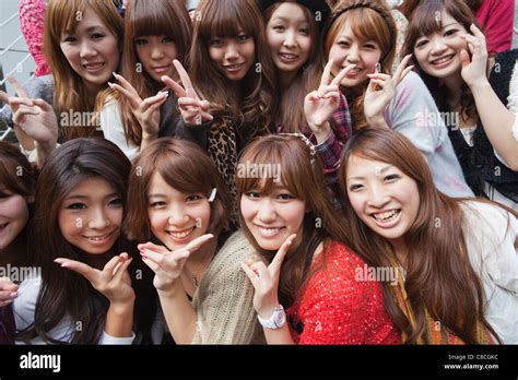 Japan Tokyo Harajuku Group Of Japanese Girls Stock Photo Alamy