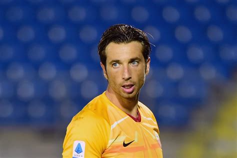 Roma Il Portiere Antonio Mirante Positivo Al Covid