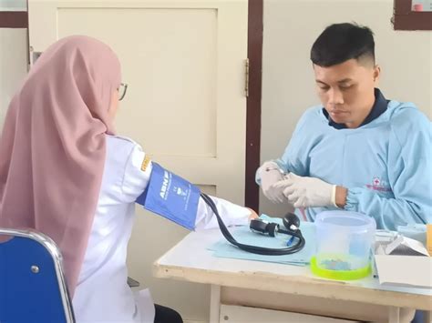 Sambut Tahun Baru Pmr Smkn Jember Gelar Aksi Kemanusiaan Donor