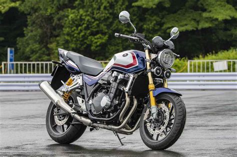 オーリンズブレンボの上級仕様SPが CB1300SFSBに登場CBミーティングで初公開 webオートバイ