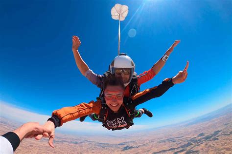 Porque La Gente Hace Paracaidismo Skydive Madrid