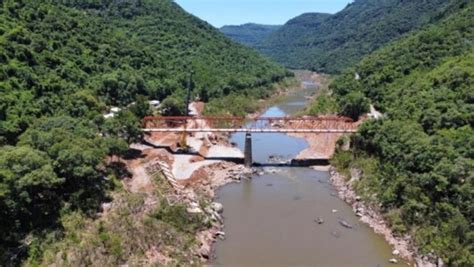 Ap S Lentid O Do Governo Moradores Se Mobilizam E Reconstroem Ponte