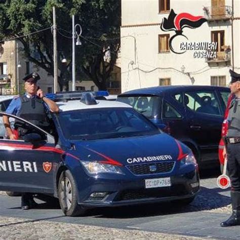 Spaccio Di Droga E Tentata Rapina Due Arresti A Corigliano E