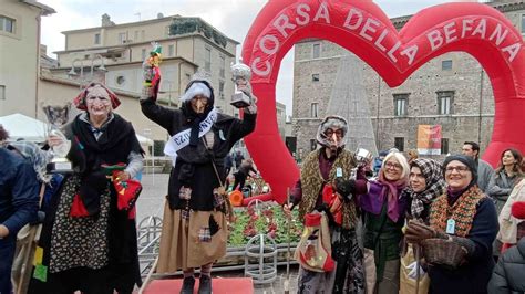 Terni Sabato La Esima Corsa Della Befana Unoccasione Di Festa E