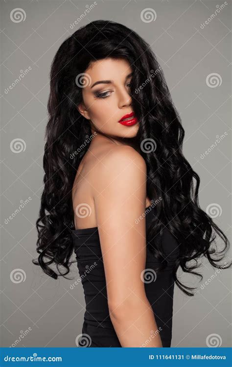 Beautiful Brunette Woman With Long Wavy Hairstyle Stock Image Image Of Style Fashion 111641131