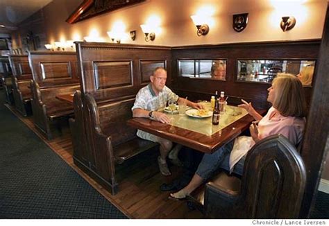 Wood Pub Booths Booth Seat Restaurant Design Bar Design