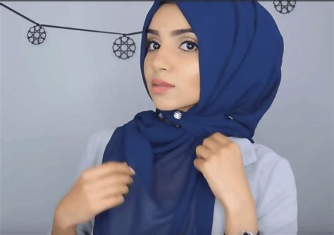 Learn How To Wear Chiffon Hijab In Seconds Trendy Hijab Styles With