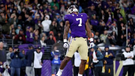 Dillon Johnson 7 Of The Washington Huskies Reacts After His Touchdown