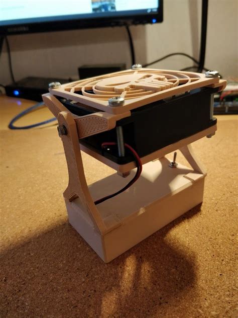 80mm Fan Holder By Ztxdk Thingiverse Electronic Workbench Printed