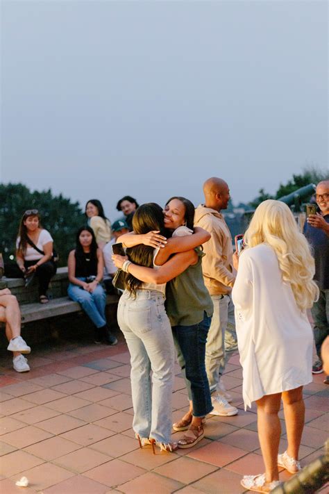 Tyler Lockett Engaged To Lauren Jackson At Kerry Park In Seattle