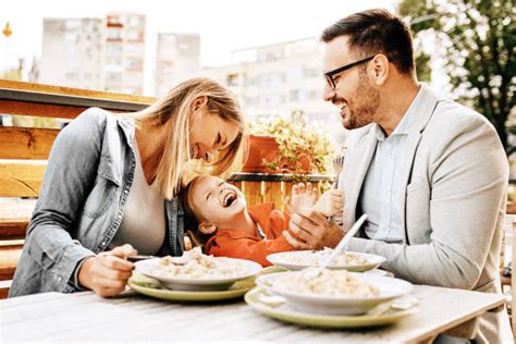 5,500+ Father Daughter Restaurant Stock Photos, Pictures & Royalty-Free ...