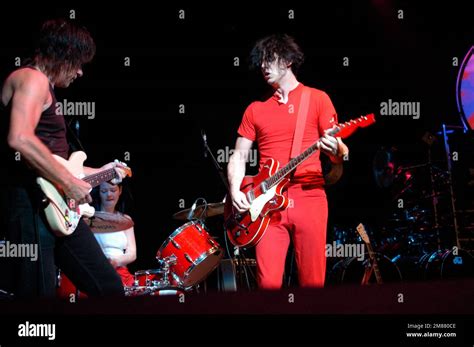 Jeff Beck And Friends At The Royal Festival Hall Stock Photo Alamy