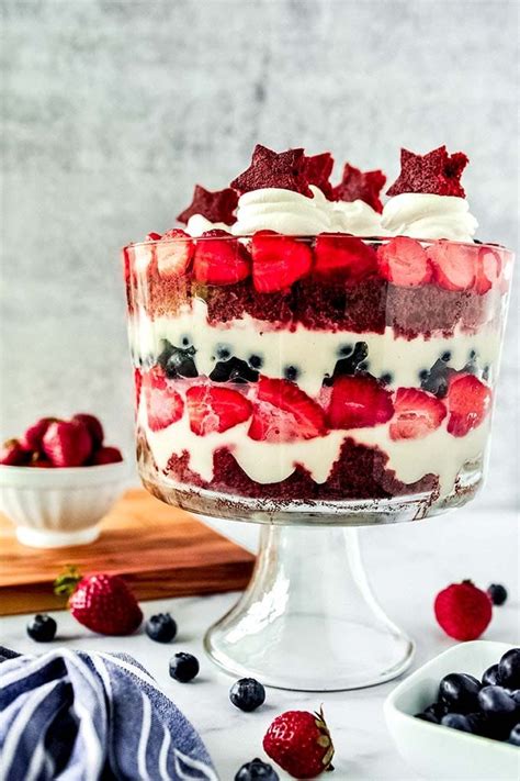 30 Easy Christmas Trifle Recipes Youll Love Insanely Good