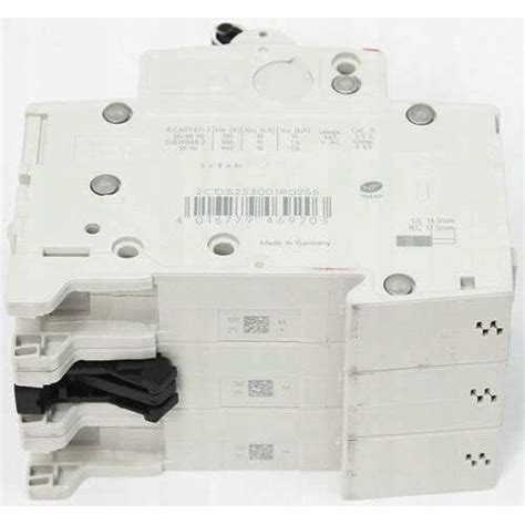 Siguranta automata 3P C 40A 6kA AC S203-C40 ABB - eMAG.ro