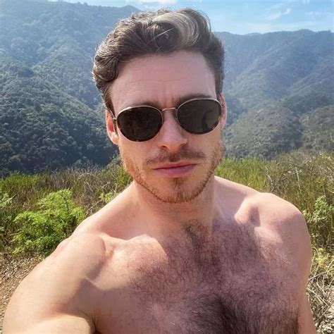 Richard Madden Gets Fans Hot Under The Collar With Shirtless Instagram