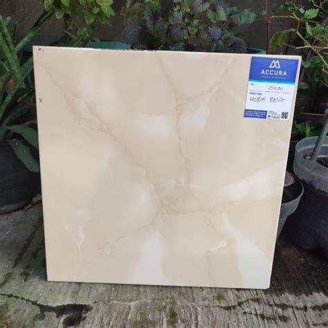 Jual Keramik Lantai 40x40 Hobbie Beige Kw 1 Glossy Mulia Accura