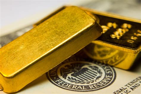 Gold Price Edges Higher As Us Dollar Bond Yields Retreat Mining Com