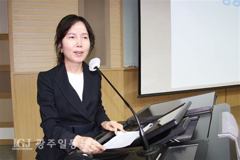 취재현장 광주광역시 광산구여성경제인협의회 창립12주년 기념 특별포럼개최 소식 광산구여성경제인협의회